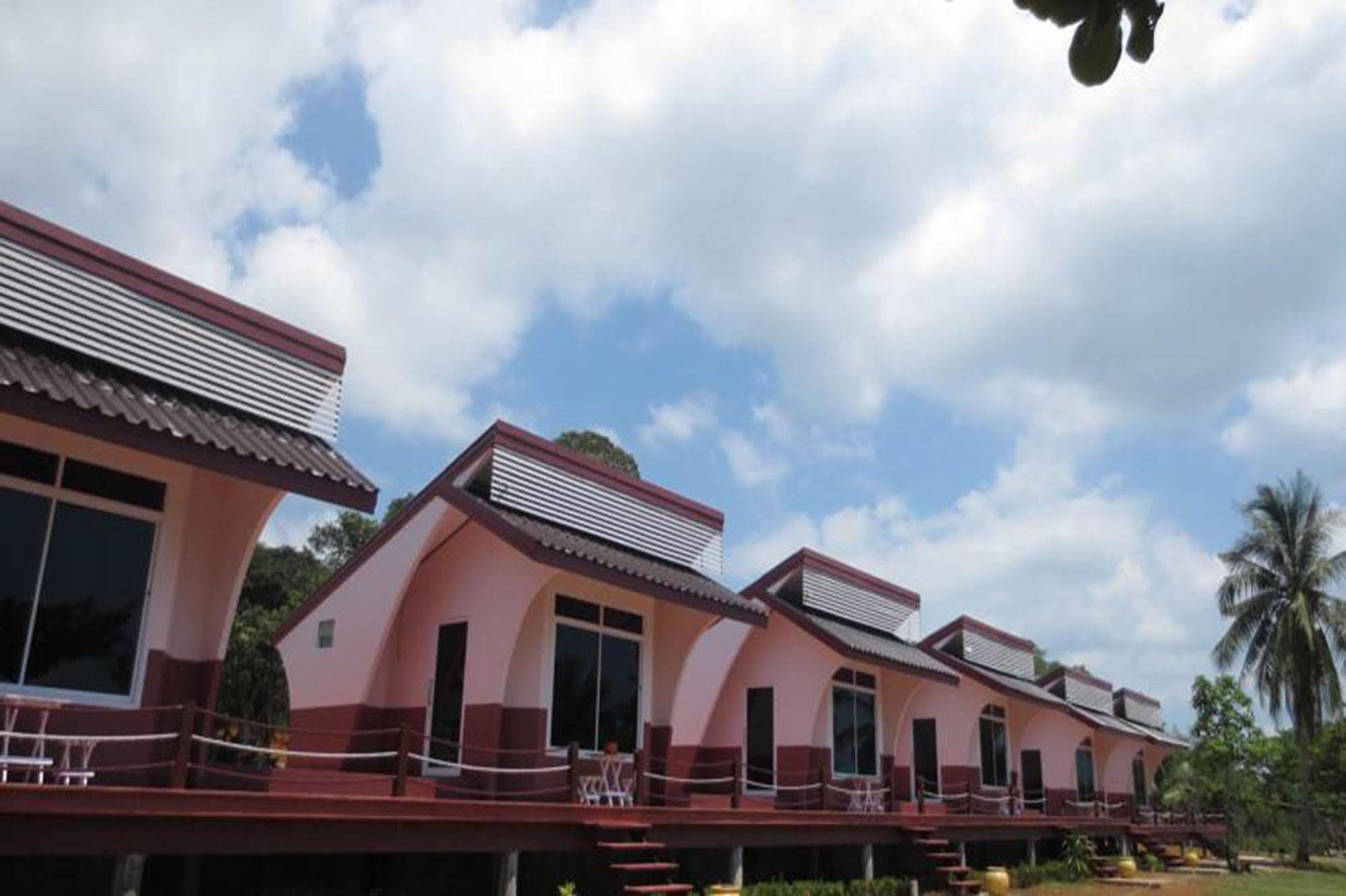 Lomtalay Resort Trat Laem Ngop Luaran gambar