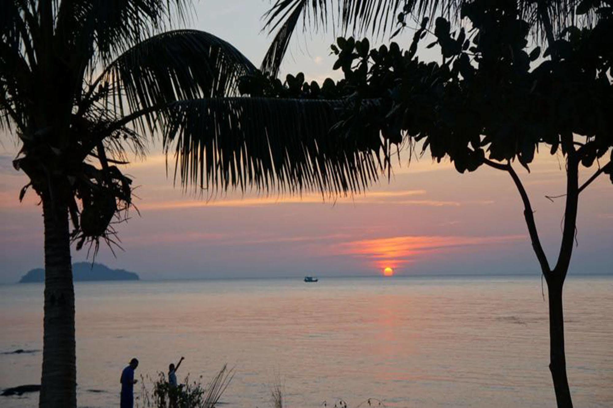 Lomtalay Resort Trat Laem Ngop Luaran gambar
